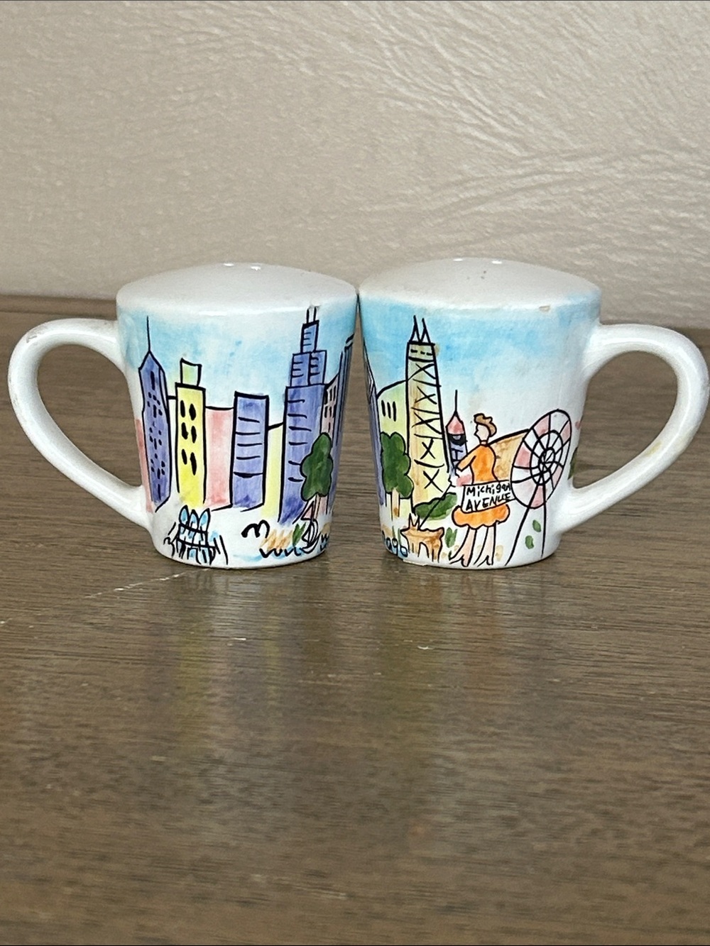 Vintage Hand-Painted Ceramic Chicago Skyline Salt And Pepper Shakers.